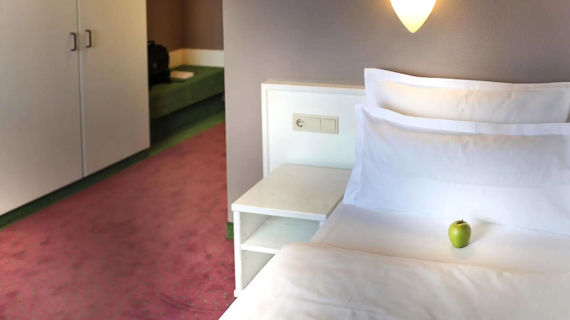 Airport Hotel Köln
