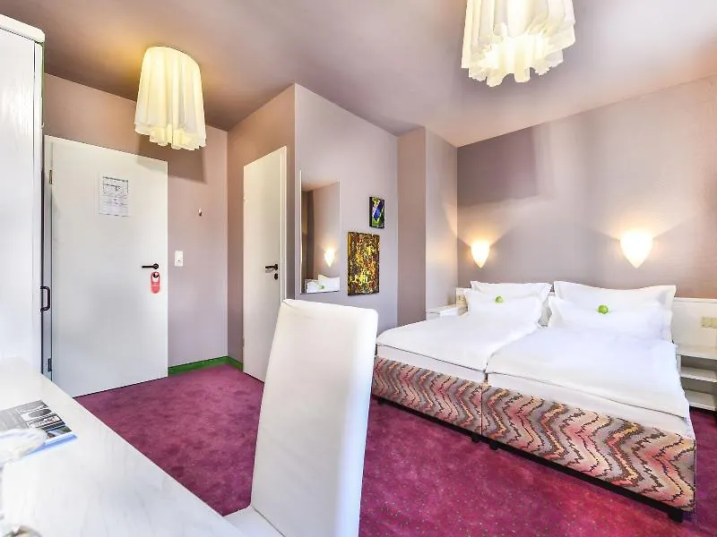 Airport Hotel By The New Yorker Keulen